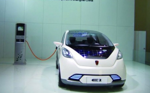 众车企加速布局新能源 新能源车发展大幅提速