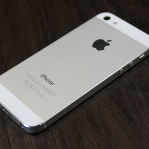苹果的下一代iPhone 5S和5C将于11月28日在中国发布